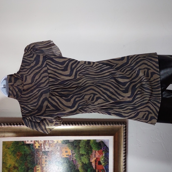 Sweet Pea Animal Print Mesh Babydoll Top - Picture 4 of 5